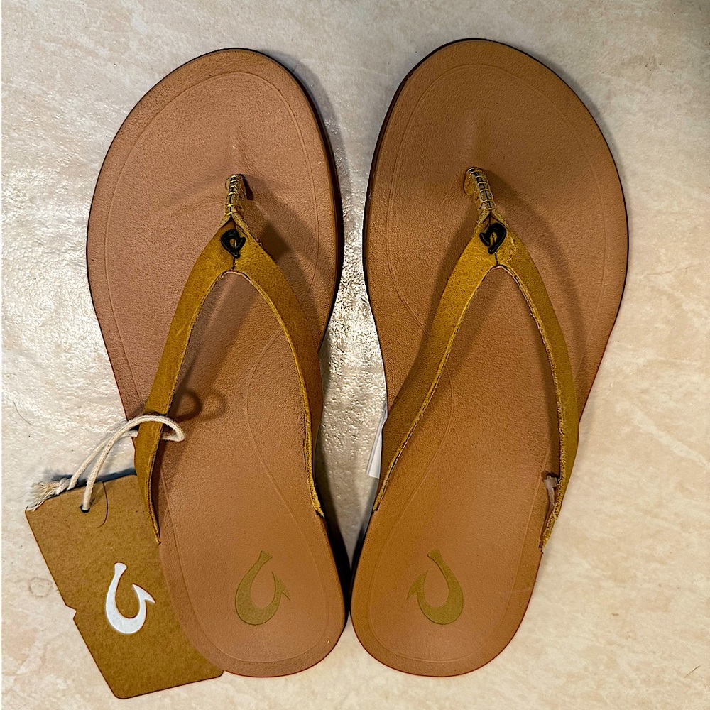 Olukai sandals